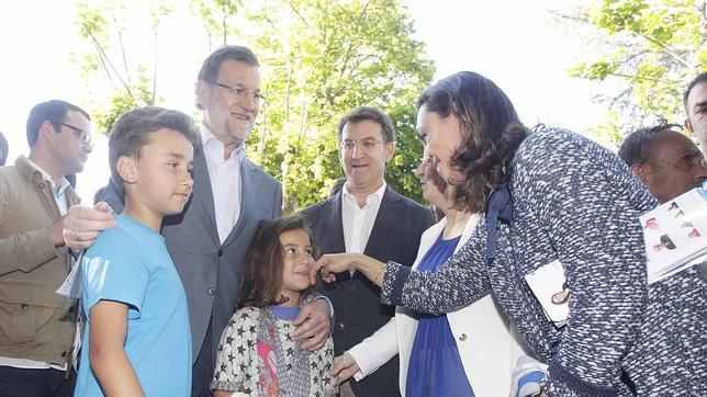 Rajoy advierte que «volver al PSOE impedirá el crecimiento»