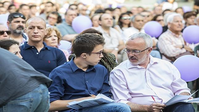 Podemos pasa de «aspirar» a la Generalitat a luchar por no ser quinto