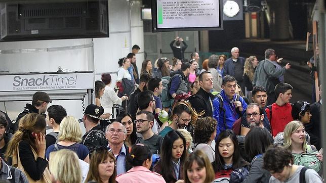 El caos en la red catalana de Rodalies y Regionales ha afectado a 80.000 personas