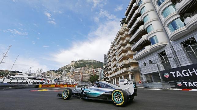 Alonso, a un segundo de Hamilton