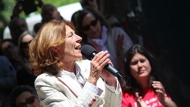 «Me presento para ser alcaldesa de La Coruña, no soy el testaferro de nadie»