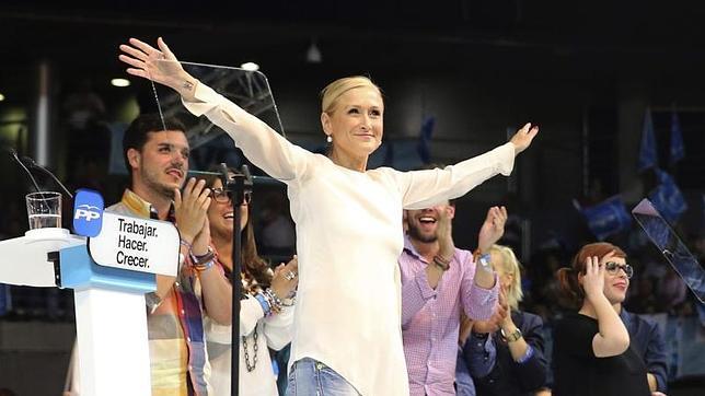 Cristina Cifuentes gana la Comunidad de Madrid sin mayoría absoluta