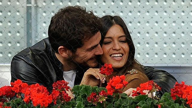 Iker Casillas y Sara Carbonero, muy acaramelados durante el Mutua Madrid Open de tenis