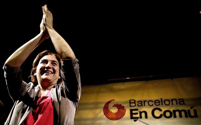 Ada Colau, anoche en Barcelona tras conocerse el triunfo electoral