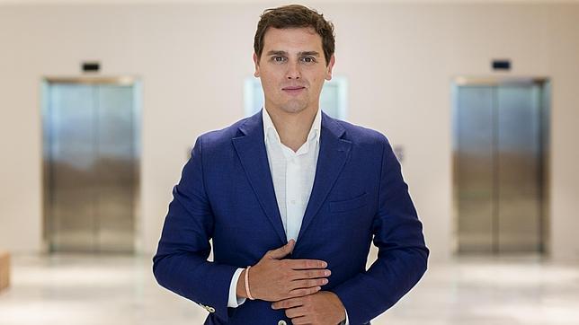 Albert Rivera: «No es imposible que Ciudadanos apoye a Cifuentes y a Díaz»