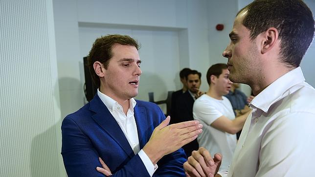 Ciudadanos insiste en las primarias para alcanzar cualquier acuerdo con el PP o el PSOE