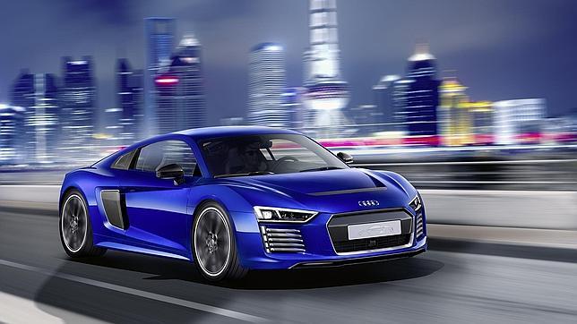 Este R8 conduce solo