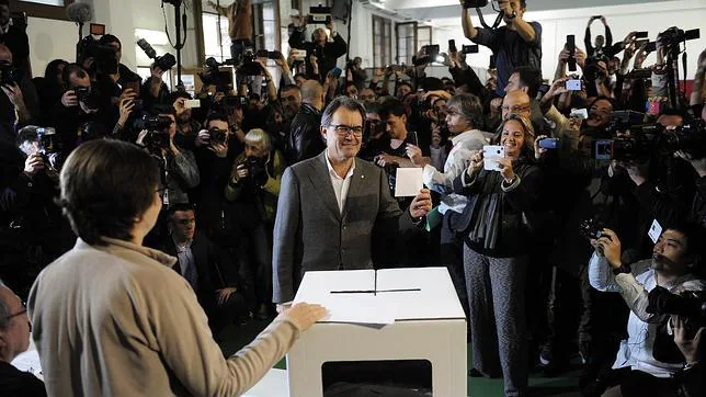 Artur Mas, en el momento de la votación secesionista del 9 de noviembre de 2014