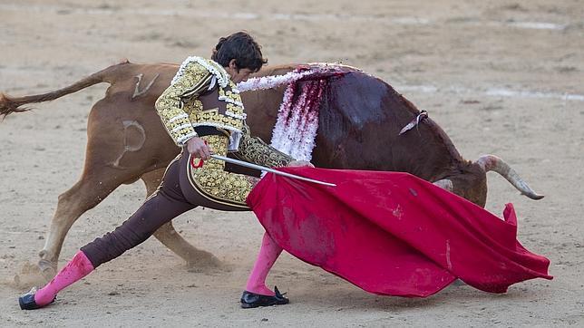 Sebastián Castella, tan jabato como «Jabatillo» en San Isidro