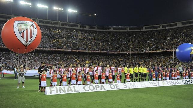 Barcelona y Athletic reniegan del logo de la Copa con los colores de España