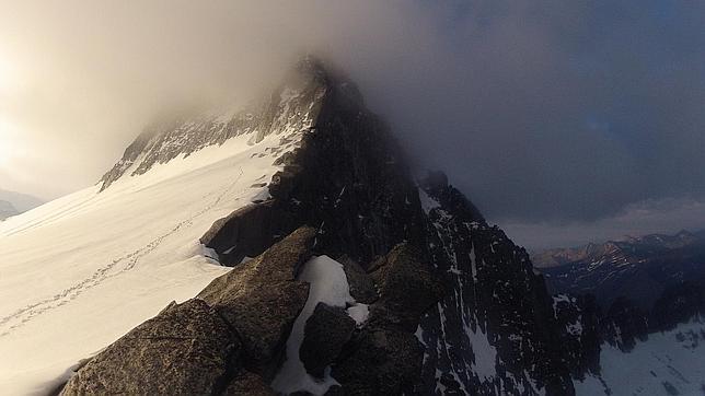 Agónico rescate de dos escaladores en el Pirineo aragonés