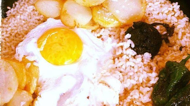 Arroz a la cubana de la casa