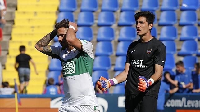 El Elche desciende a Segunda por sus deudas con Hacienda