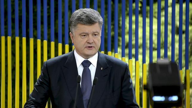 Poroshenko dice que han retomado Marinka y que un ruso ha sido detenido