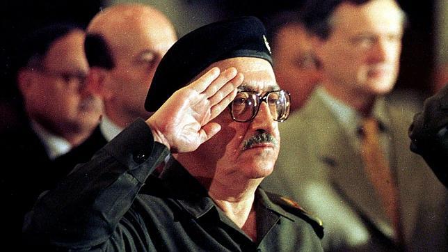 Muere Tarek Aziz, ministro de Exteriores y mano derecha de Sadam Husein