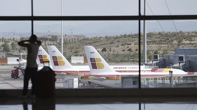 Normalidad en los aeropuertos durante la primera jornada de la huelga de controladores