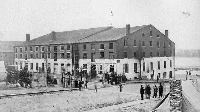 La prisión de Libby comenzó a funcionar en 1861
