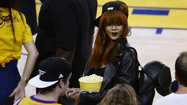 Rihanna, ¿de Benzema a Lebron James?