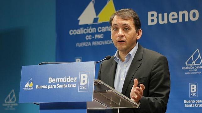 Bermúdez reitera que no gobernará en minoría y reta a CC a hacerlo en el Ejecutivo canario