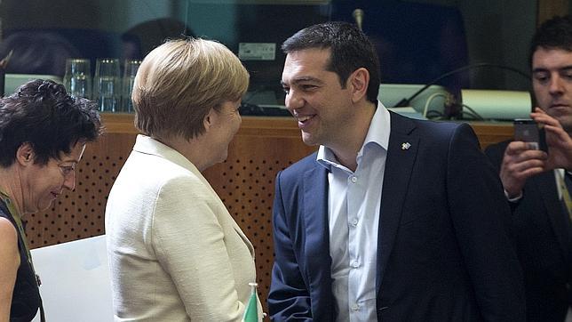 Merkel conversa con Tsipras