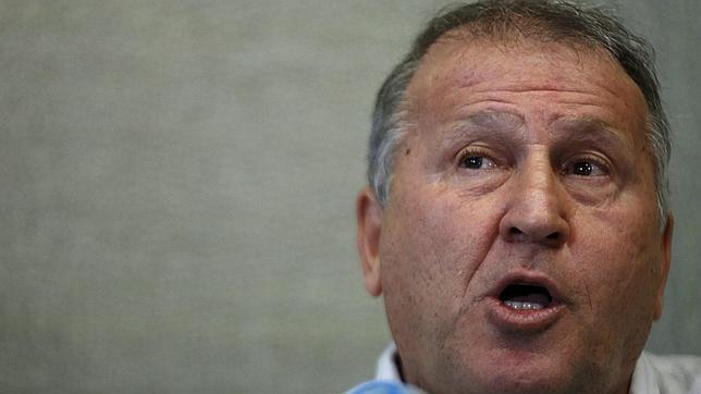 Zico anuncia su candidatura a la presidencia de la FIFA