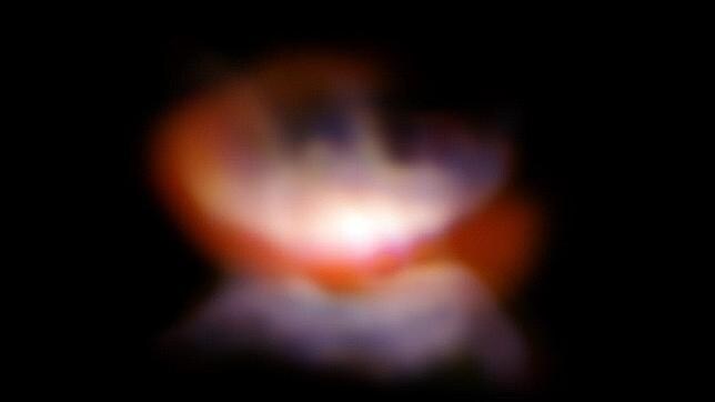 El nacimiento de una nebulosa planetaria con forma de mariposa