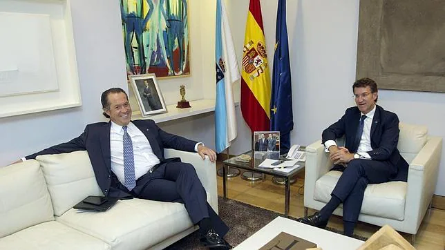 Alberto Núñez Feijóo, en su reunión con Juan Carlos Escotet, vicepresidente de Abanca