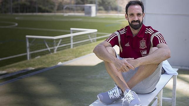 Juanfran: «Benítez es un gran entrenador, pero como el Cholo ninguno»