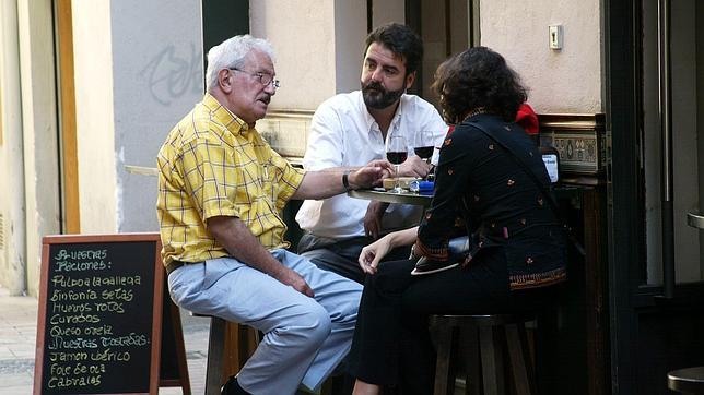 Los extrovertidos tienden a preocuparse menos por el medio ambiente, según un estudio