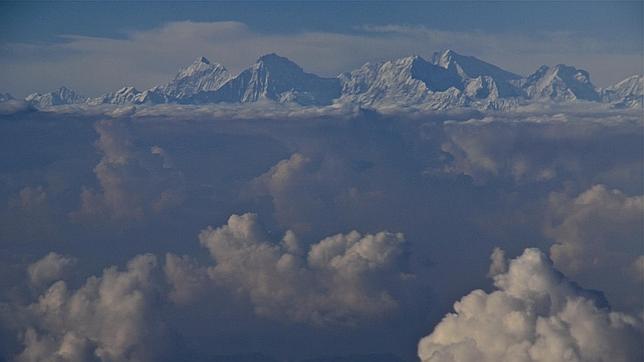 El terremoto de Nepal movió el Everest tres centímetros, pero no cambió su altura