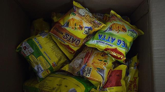 Nestlé destruye fideos instantáneos por valor de 45 millones en India por contener plomo