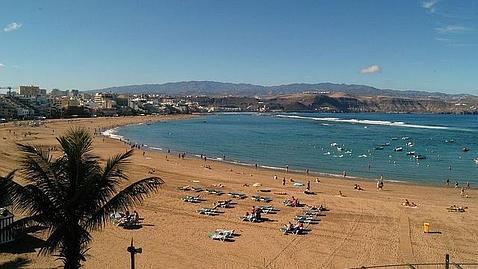 El verano tendrá las temperaturas habituales en Canarias, aunque será más cálido en la Península