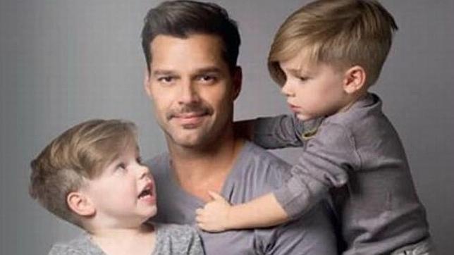 Ricky Martin y Juanes publican dos cartas llenas de amor para sus hijos