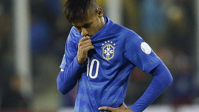 El polémico Joey Barton se vuelve a cebar con Neymar