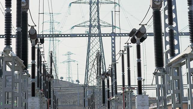 Competencia critica que se invierta en el mallado eléctrico por su sobrecoste