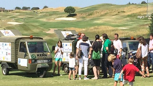 A St. Andrews en motocarro para ayudar al daño cerebral infantil