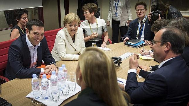 El primer ministro heleno ha mantenido conversaciones con Merkel, Hollande y Juncker