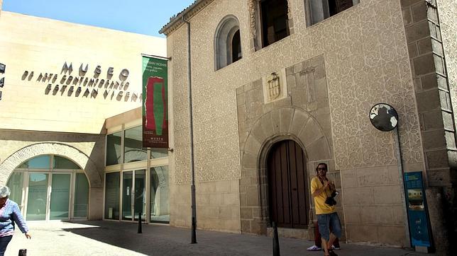 El Museo Esteban Vicente reabre sus puertas con una selección de su colección permanente