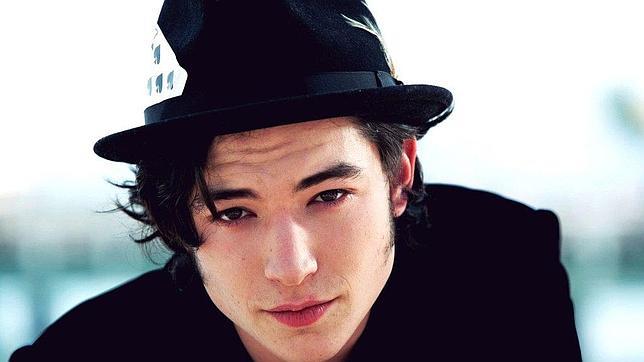 El «spin-off» de Harry Potter quiere darle poderes al extravagante Ezra Miller