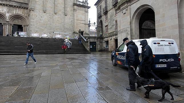 Las comisarías de Vigo y Santiago, saturadas por la escasez de policías