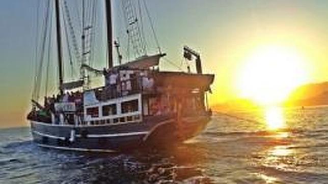 Uno de los veleros en los que se realiza la actividad