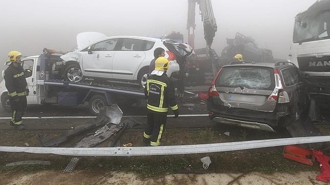 Fomento busca ideas novedosas para erradicar la niebla en la A-8