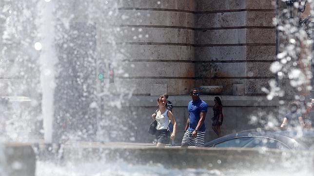 Ola de calor: Sanidad activa el nivel de intervención extremo en la Comunidad Valenciana