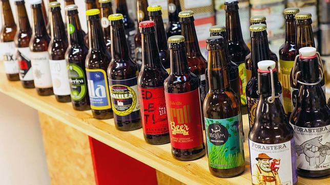 Cervezas artesanales de Baleres; entre ellas, Illa