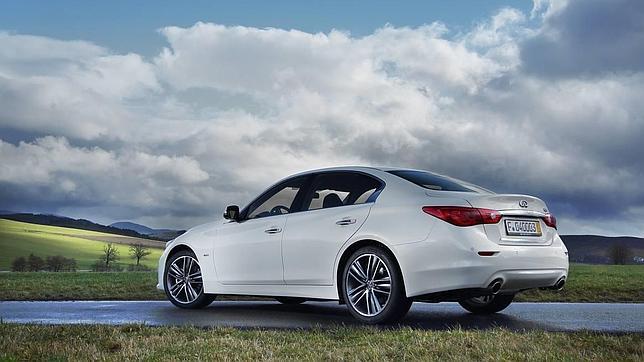 El Infiniti Q50 se hace famoso en China gracias a un programa de televisión rodado en Madrid