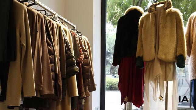 Las tiendas caras ofrecen descuentos más altos