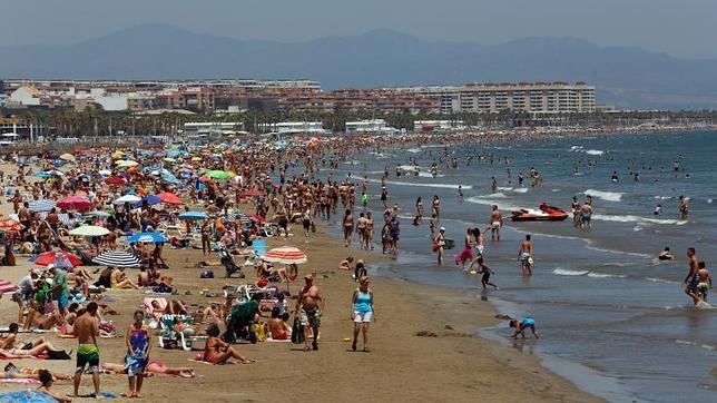 Los hoteleros prevén un buen verano con la llegada de 68 millones de turistas