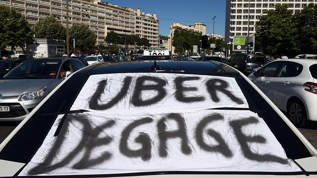 Uber anuncia la suspensión de su filial en Francia