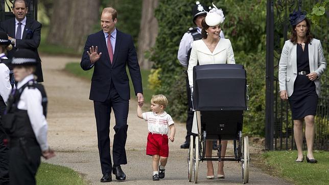 Cinco padrinos para Carlota de Cambridge, ninguno pertenece a la Casa Real británica