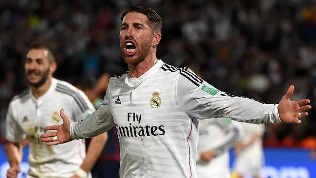 Sergio Ramos celebra un gol con el Real Madrid